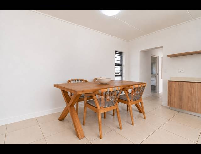 3 BEDROOM APARTMENT TO LET IN BALLITO CENTRAL
